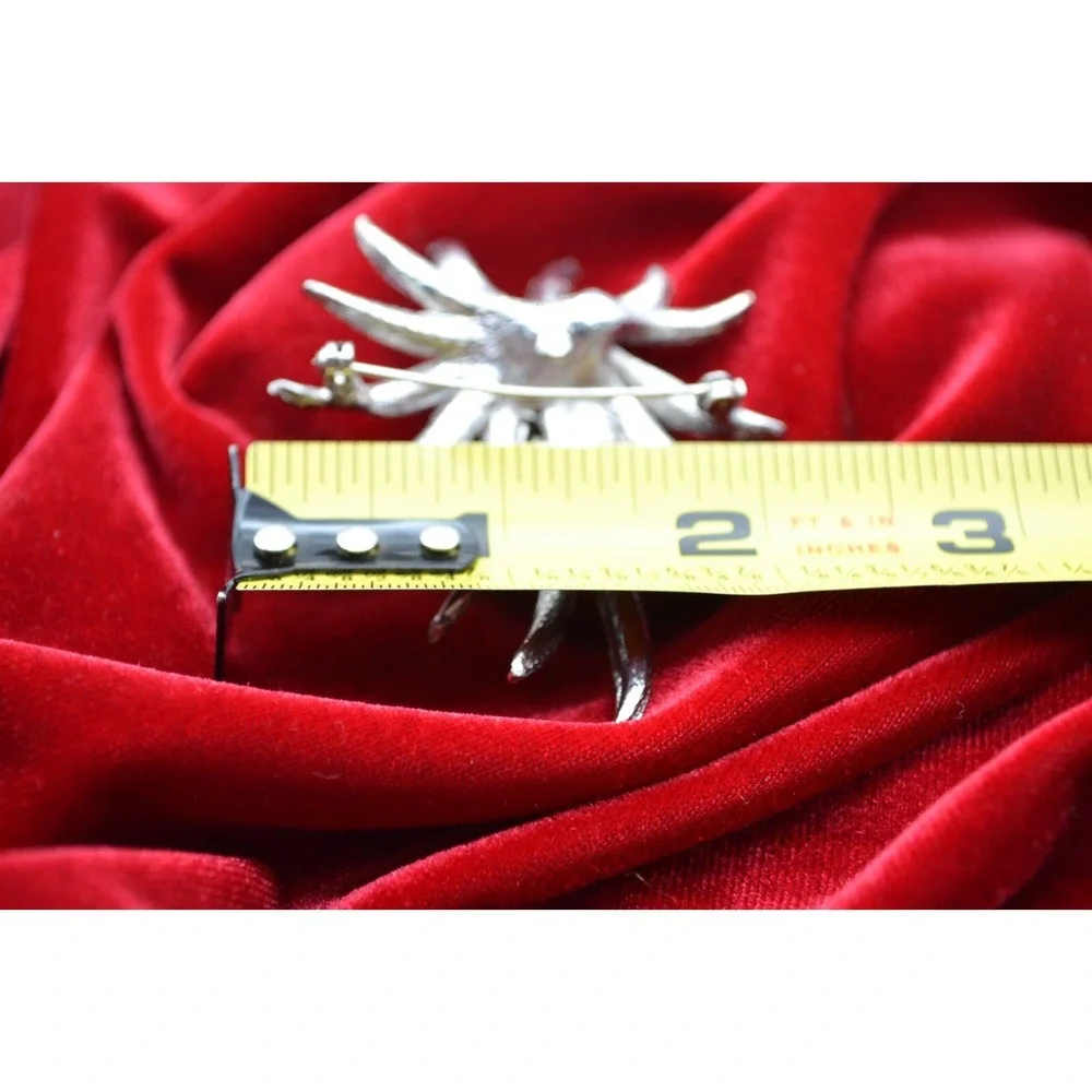 Flowing Feathers‎ Flower Marcel Boucher Vintage Pin Brooch RARE